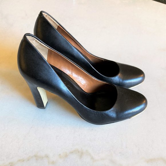 Banana Republic black leather pump high chunky heel shoes (size 10) - Picture 2 of 12